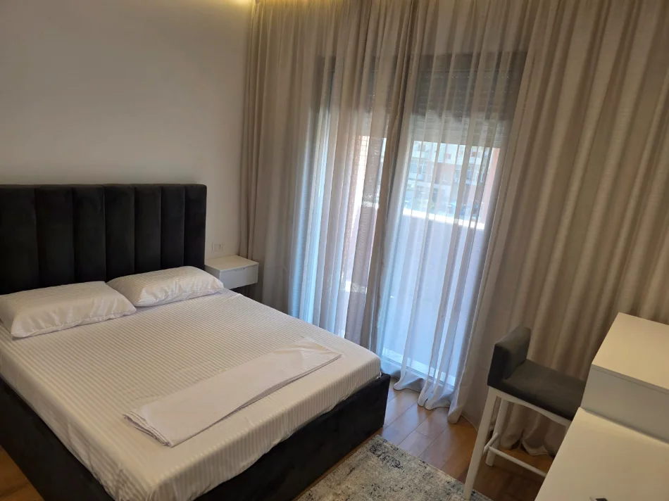 Tirane, jepet me qera apartament 1+1 Kati 3, 72 m² 1.000 € (DELIJORGJI)