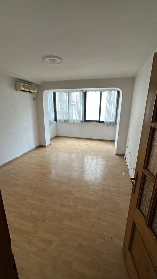 Tirane, jepet me qera zyre Kati 1, 160 m² 2.500 € (BLLOK)