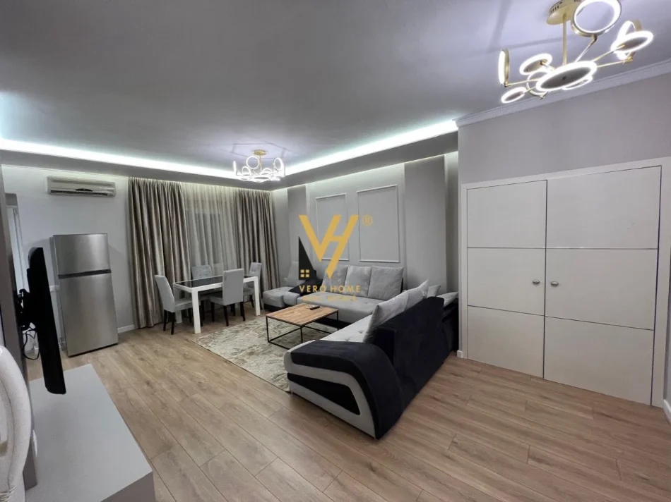 Tirane, jepet me qera apartament 2+1+Ballkon Kati 2, 67 m² 620 € (KODRA E DIELLIT)