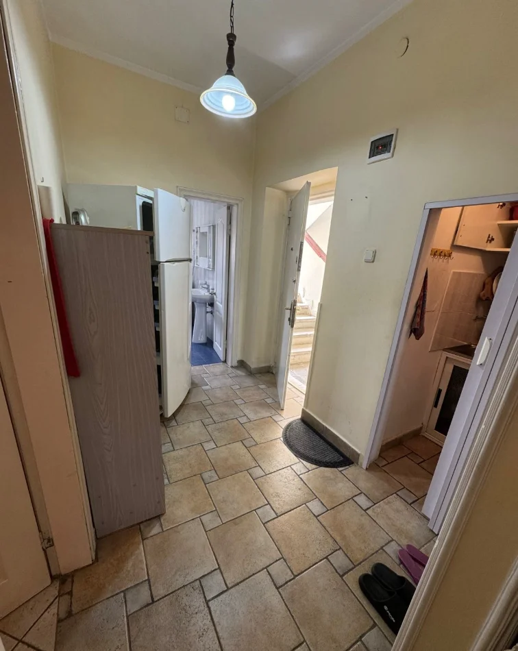 Tirane, shitet apartament 1+1 Kati 2, 60 m² 150.000 € (Brryli)
