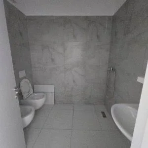 Tirane, jepet me qera apartament 1+1 Kati 5, 60 m² 420 € (Univers City)