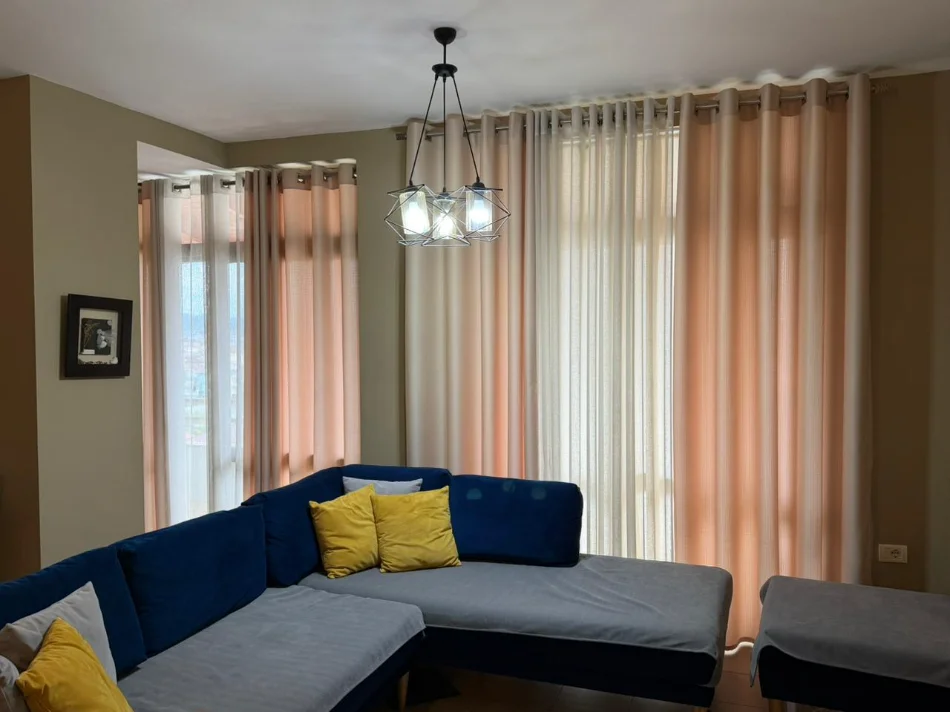 Tirane, shitet apartament 2+1 Kati 8, 105 m² 90.000 € (Kamez prane Neptun)