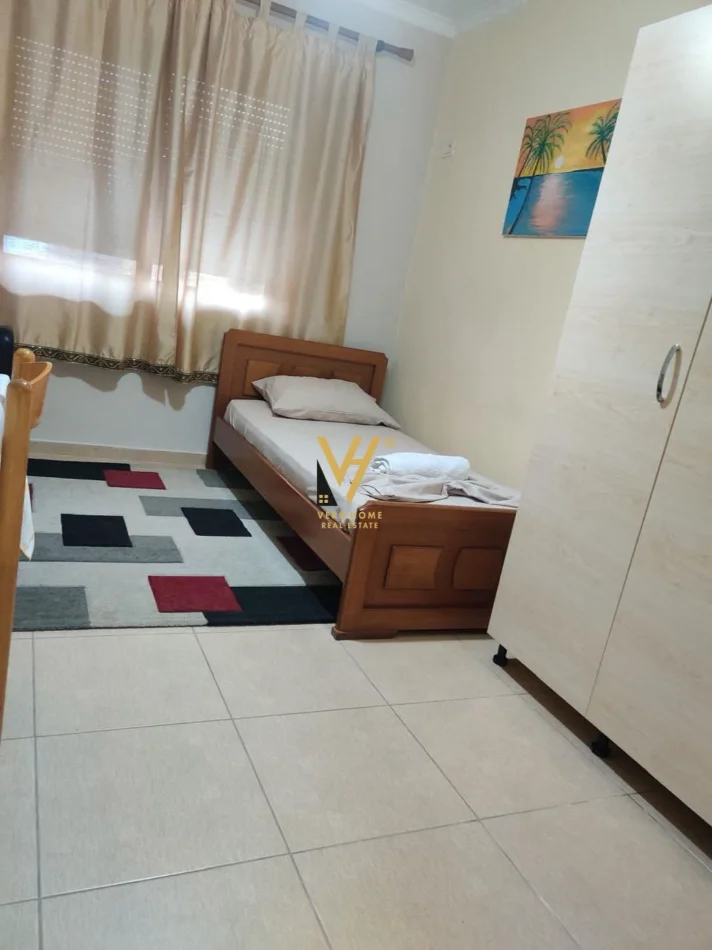 Tirane, jepet me qera apartament 2+1+Ballkon Kati 2, 85 m² 620 € (RRUGA E DURRESIT)