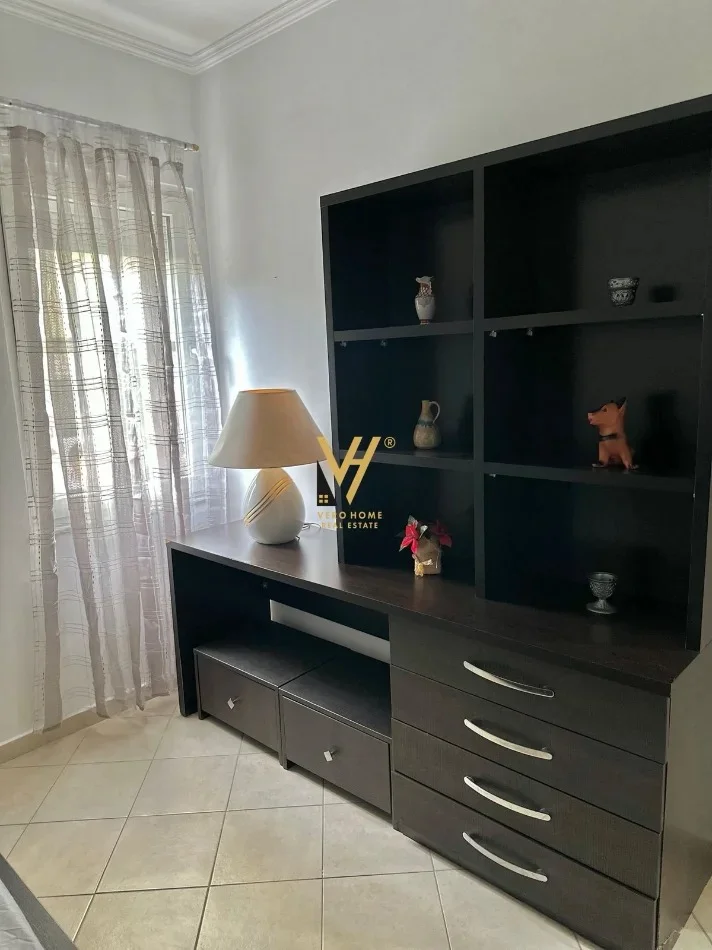 Tirane, shitet apartament 2+1+Ballkon Kati 2, 92 m² 180.000 € (FRESKU)