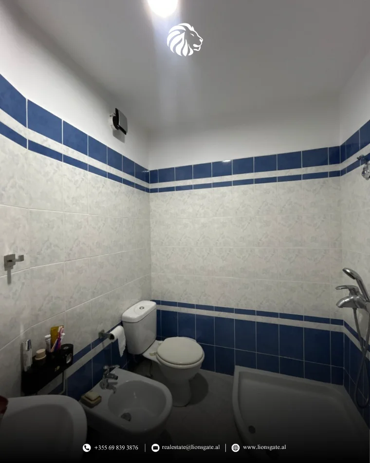 Tirane, shes 3+1+Ballkon , 148 m² 180.000 € 