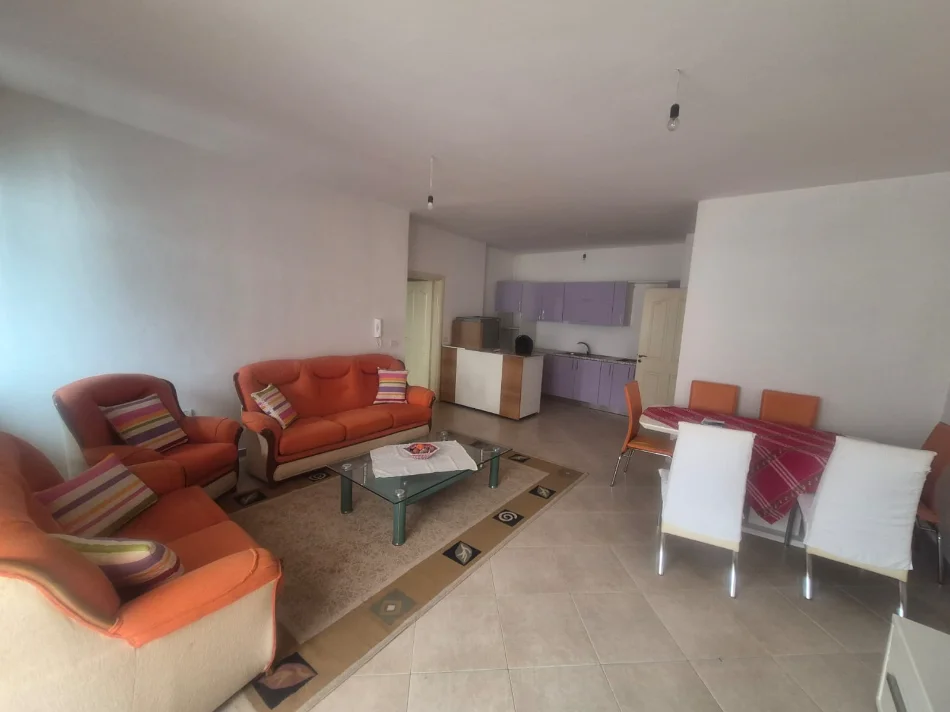 Tirane, shitet apartament 2+1+Ballkon Kati 6, 107 m² 155.000 € (Yzberisht)