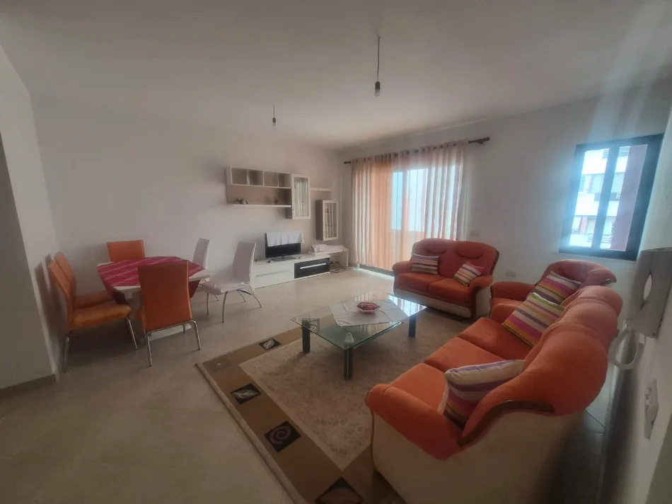Tirane, shitet apartament 2+1+Ballkon Kati 6, 107 m² 155.000 € (Yzberisht)
