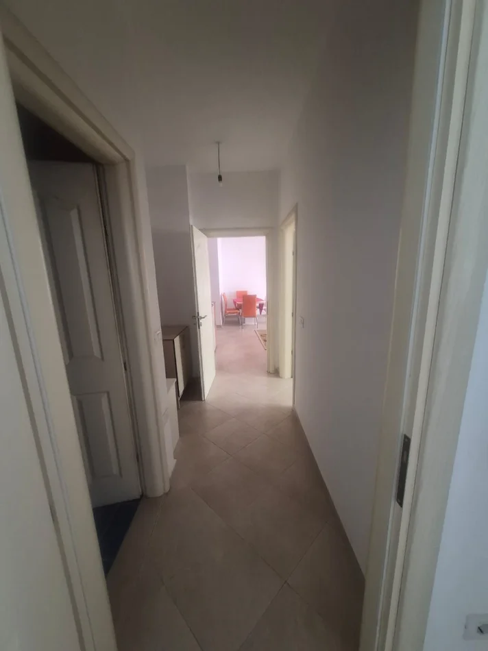 Tirane, shitet apartament 2+1+Ballkon Kati 6, 107 m² 155.000 € (Yzberisht)