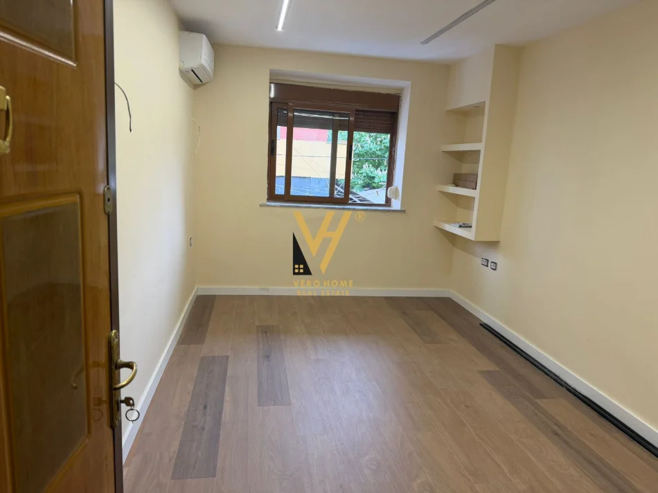 Tirane, shitet garsonier Kati 2, 27 m² 78.000 € (RRUGA E ELBASANIT)