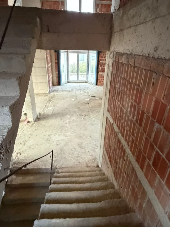 shitet Vile 3 Katshe , 520 m² 1.560.000 € (COLINA VERDE)