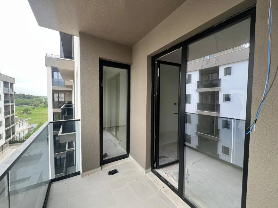 Durres, shes apartament 1+1+Aneks+Ballkon Kati 4, 69 m² 86.250 € (rruga mali robit)
