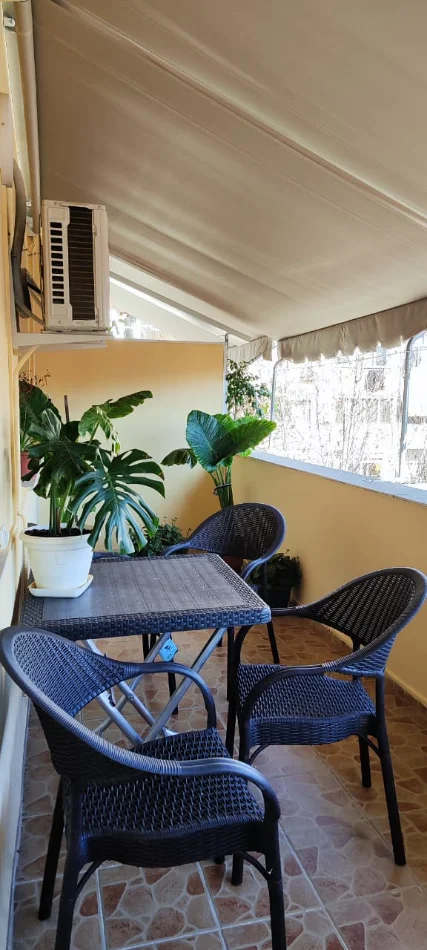 Tirane, jepet me qera apartament 1+1 Kati 5, 85 m² 700 € (Rruga Islam Alla tek mulliri, Rruga Kavajes)