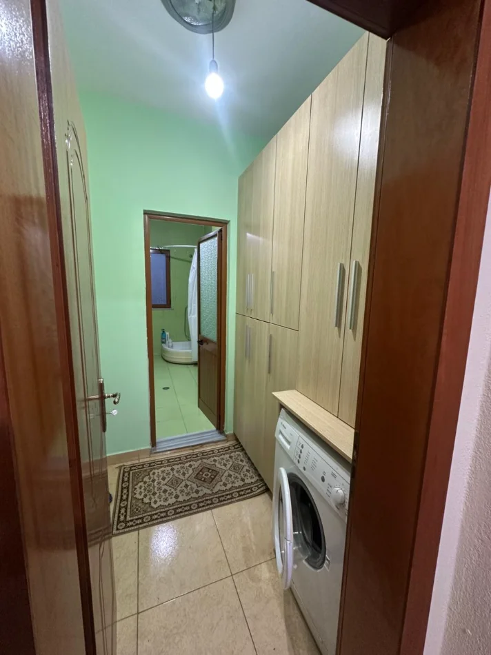 Tirane, jepet me qera apartament 2+1 Kati 2, (jordan misja)