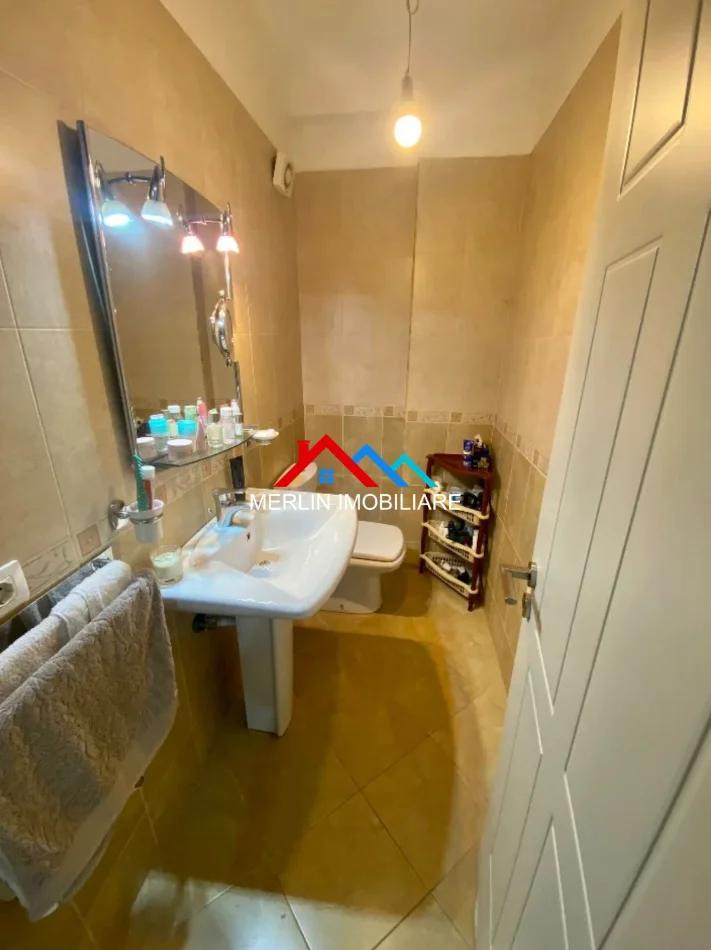 Tirane, shitet apartament 2+1+Ballkon Kati 3, 116 m² 165.000 € (RRUGA 3 DESHMORET,YZBERISHT)