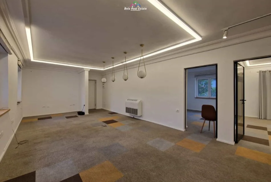 Tirane, jepet me qera zyre Kati 2, 130 m² 1.420 € (rruga durresit)