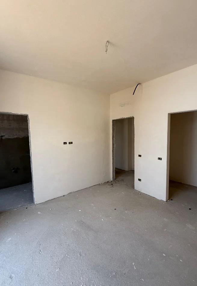 Tirane, shitet apartament 2+1+Ballkon , 145 m² 317.000 € (teg)
