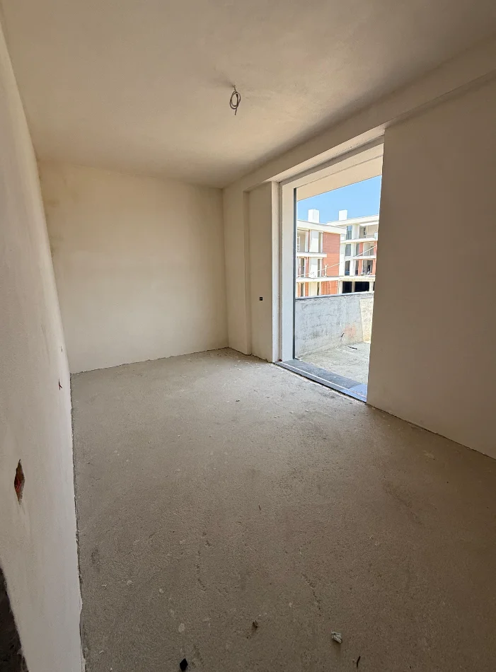 Tirane, shitet apartament 2+1+Ballkon , 145 m² 317.000 € (teg)
