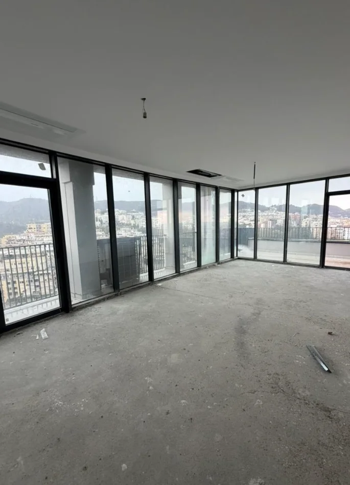 Tirane, shitet apartament 2+1 Kati 13, 151 m² 554.300 € (liqeni artificial)