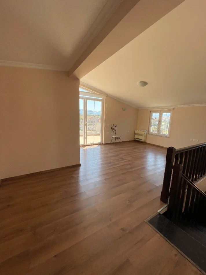 Tirane, shitet Vile 3 Katshe Kati 0, 669 m² 850.000 € (Akacia Hills, pranë TEG)