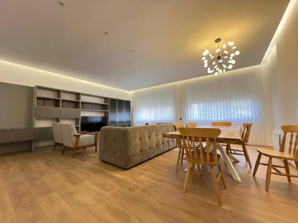 Tirane, shitet Vile 3 Katshe Kati 3, 517 m² 695.000 € (Secret Garden Residence, TEG)