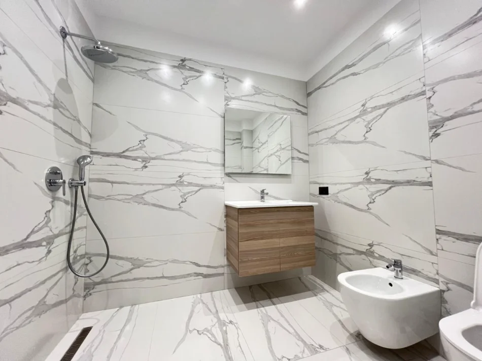 Tirane, shitet Vile 3 Katshe Kati 3, 517 m² 695.000 € (Secret Garden Residence, TEG)