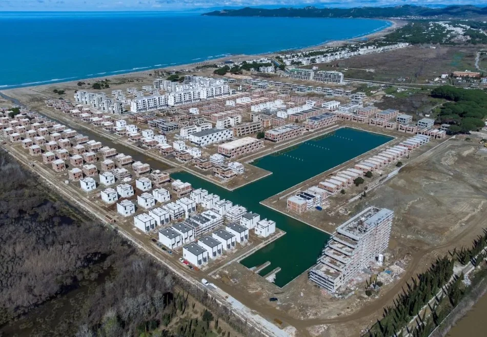 Durres, shitet Vile 2 Katshe Kati 7, 450 m² (durres)