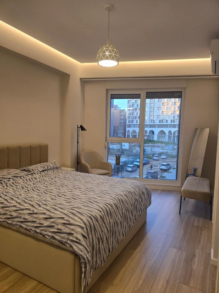 Tirane, jepet me qera apartament 2+1 Kati 3, 110 m² 900 € (rezidenca marga)