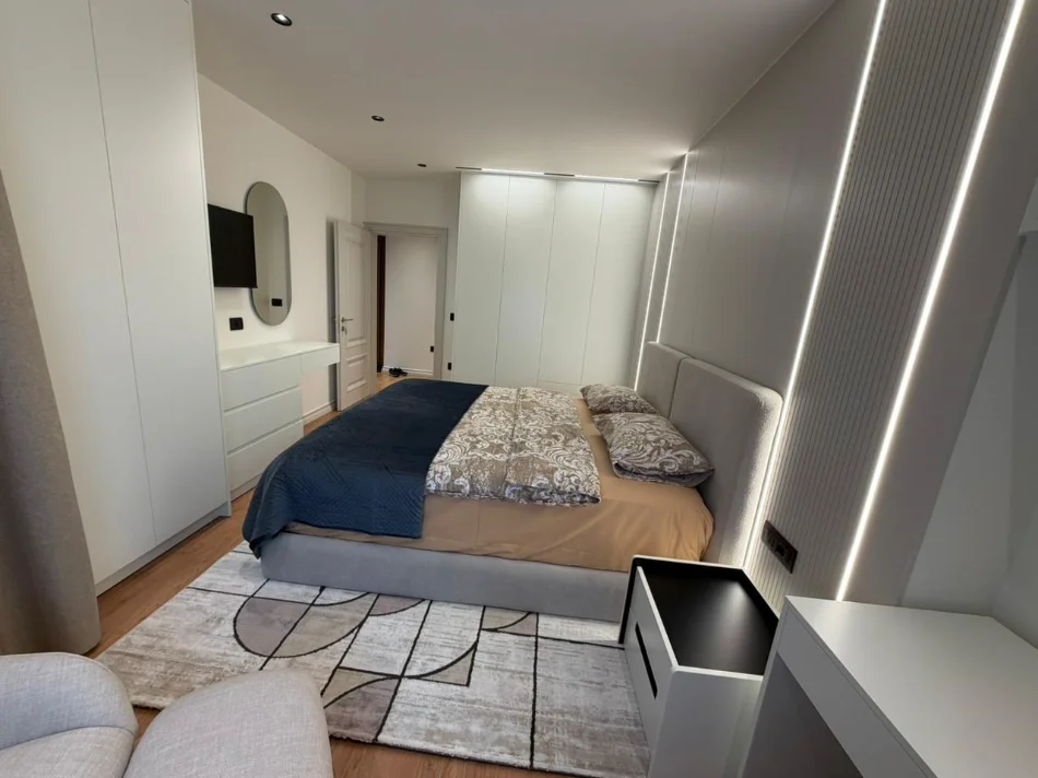Tirane, jepet me qera apartament 1+1 Kati 6, 65 m² 1.200 € (stadiumi dinamo)