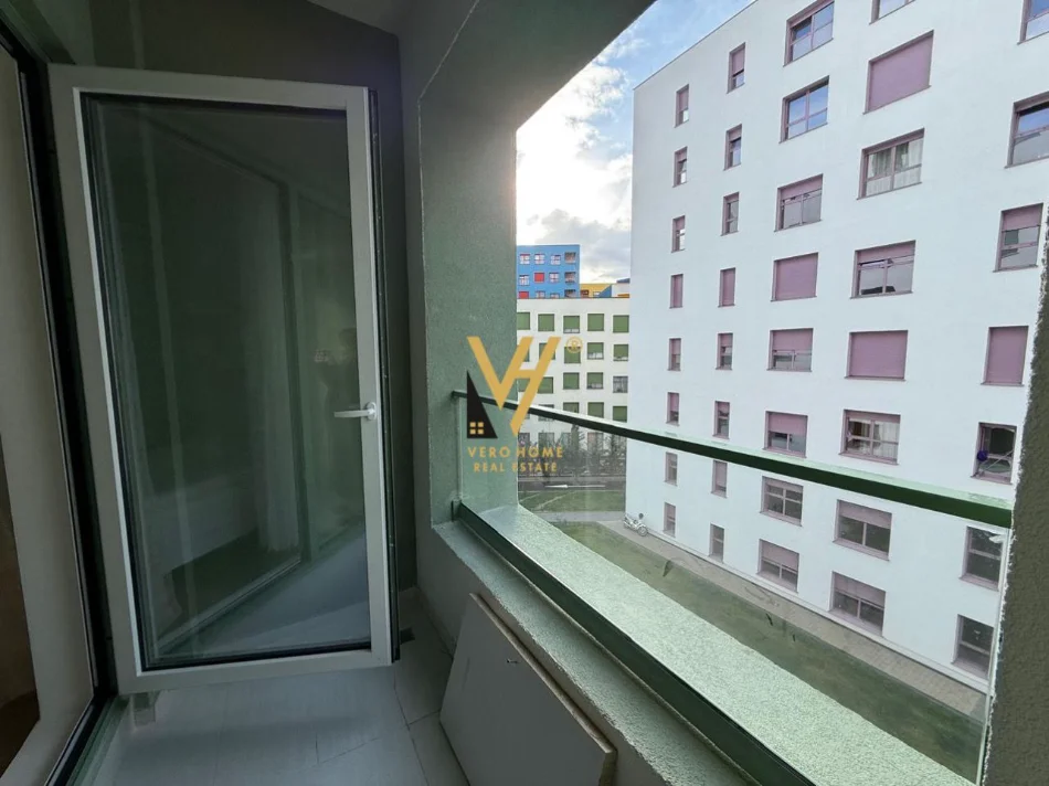 Tirane, jepet me qera apartament 1+1+Ballkon Kati 5, 65 m² 420 € (ALI DEMI)