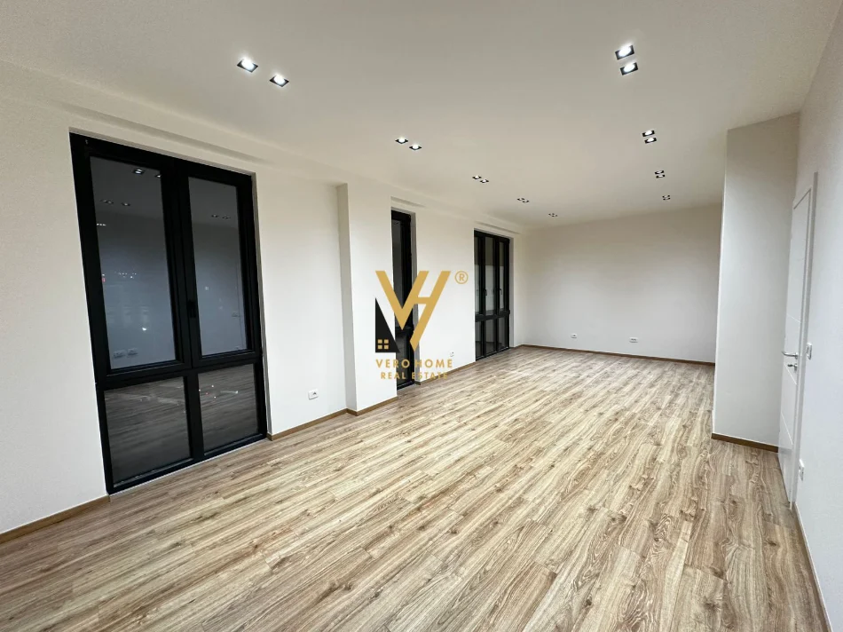 Tirane, jepet me qera zyre Kati 3, 96 m² 1.650 € (RRUGA E ELBASANIT)