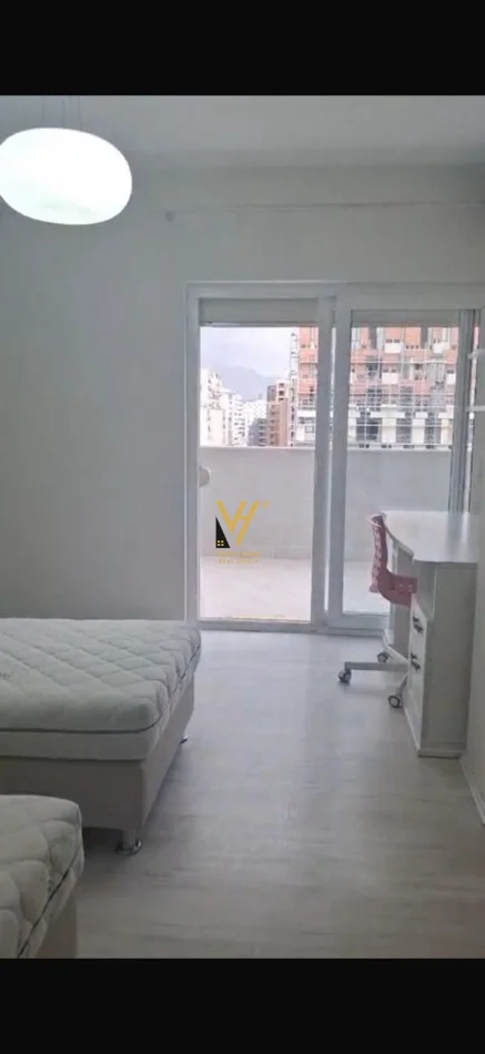 Tirane, jepet me qera zyre Kati 7, 144 m² 1.550 € (ISH DOGANA)