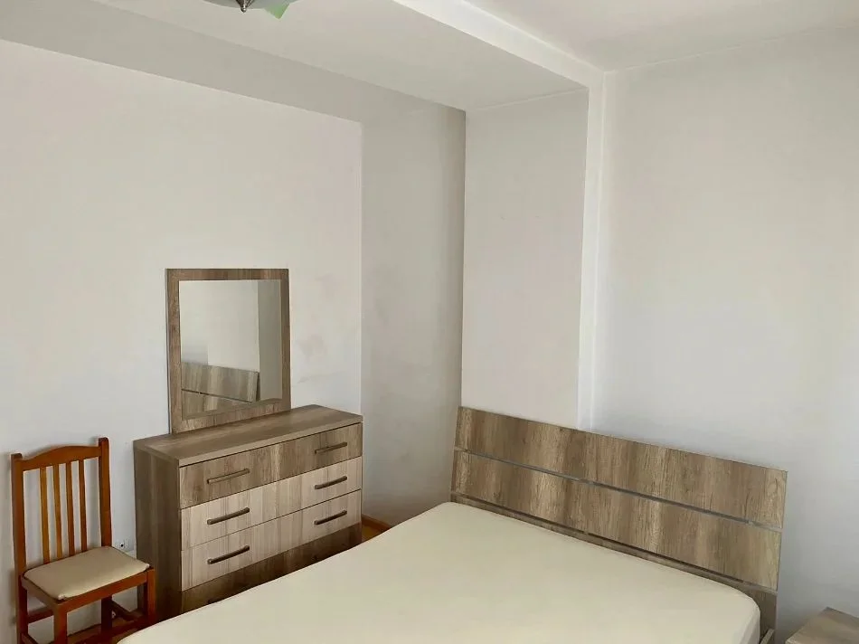 Tirane, jepet me qera apartament 1+1 Kati 6, 55 m² 500 € (PRANE SPAR)