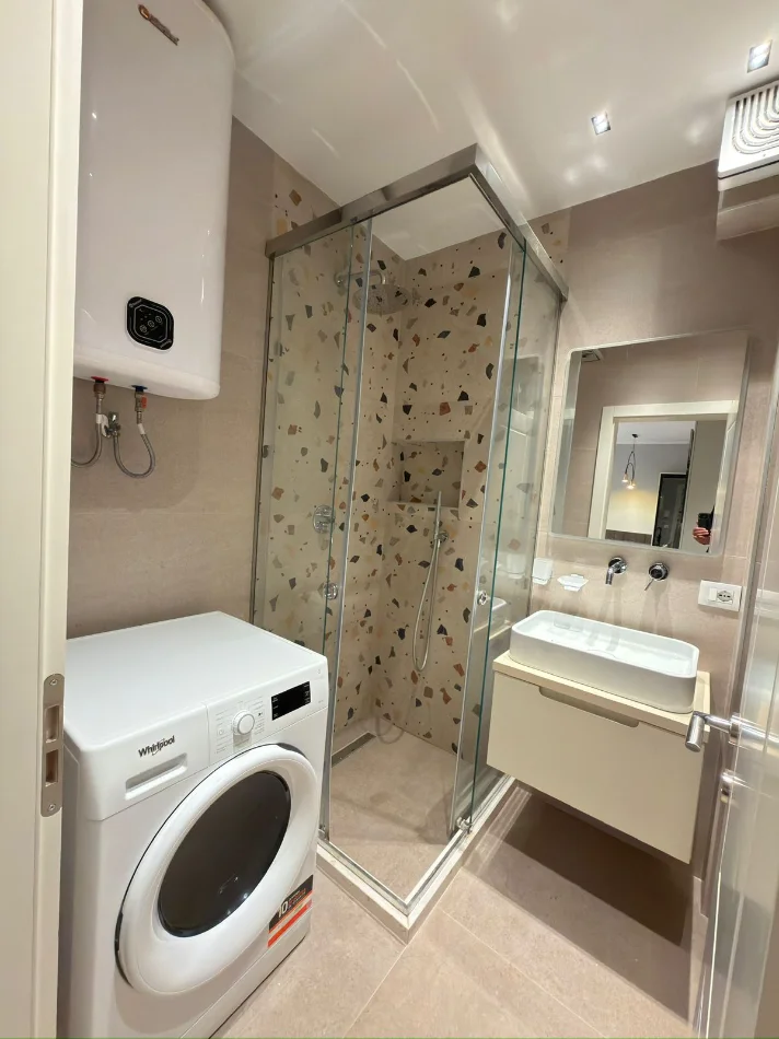 Tirane, jepet me qera apartament 1+1+Ballkon Kati 6, 60 m² 600 € (Sima Com)  pranë ish-Fushës së Aviacionit 📍