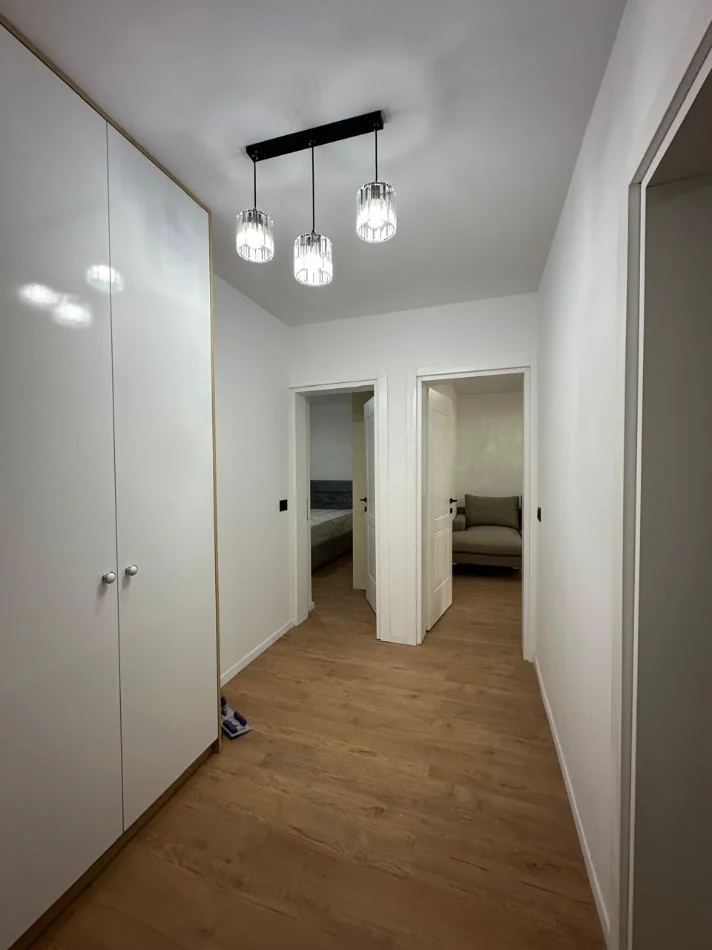 Tirane, jepet me qera apartament 1+1 Kati 3, 60 m² 500 € (RRUGA IRFAN TOMINI)