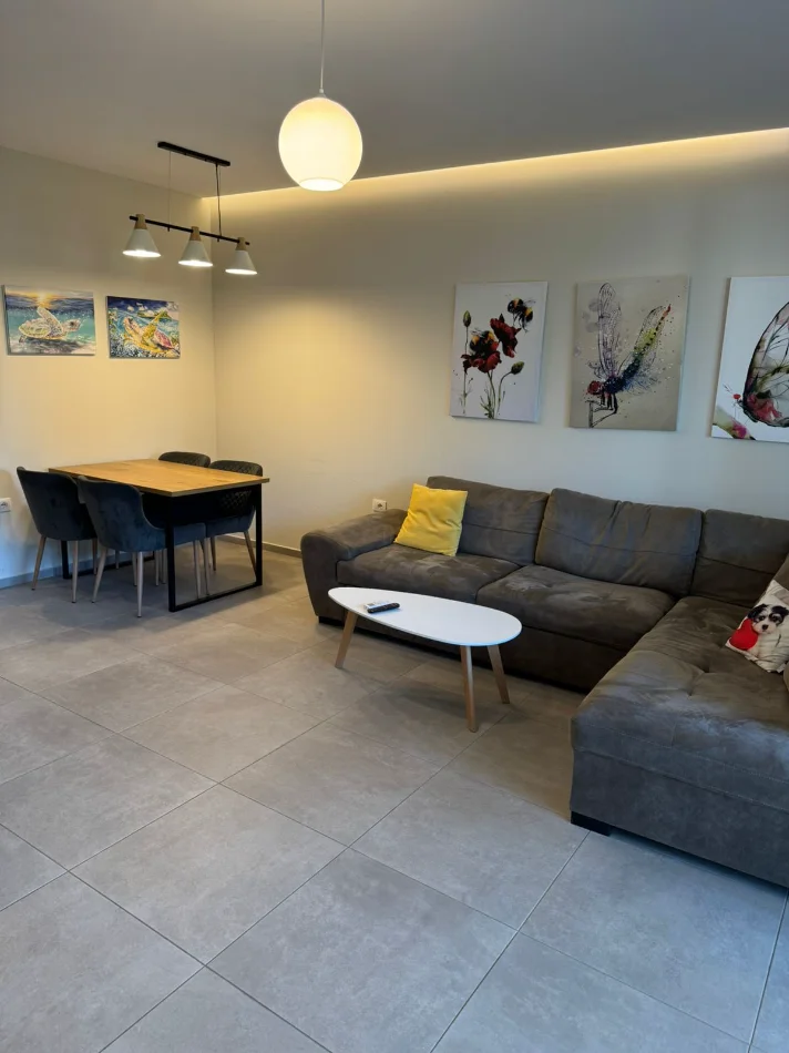 Durres, shitet apartament 1+1 Kati 0, 74 m² 260.000 € 