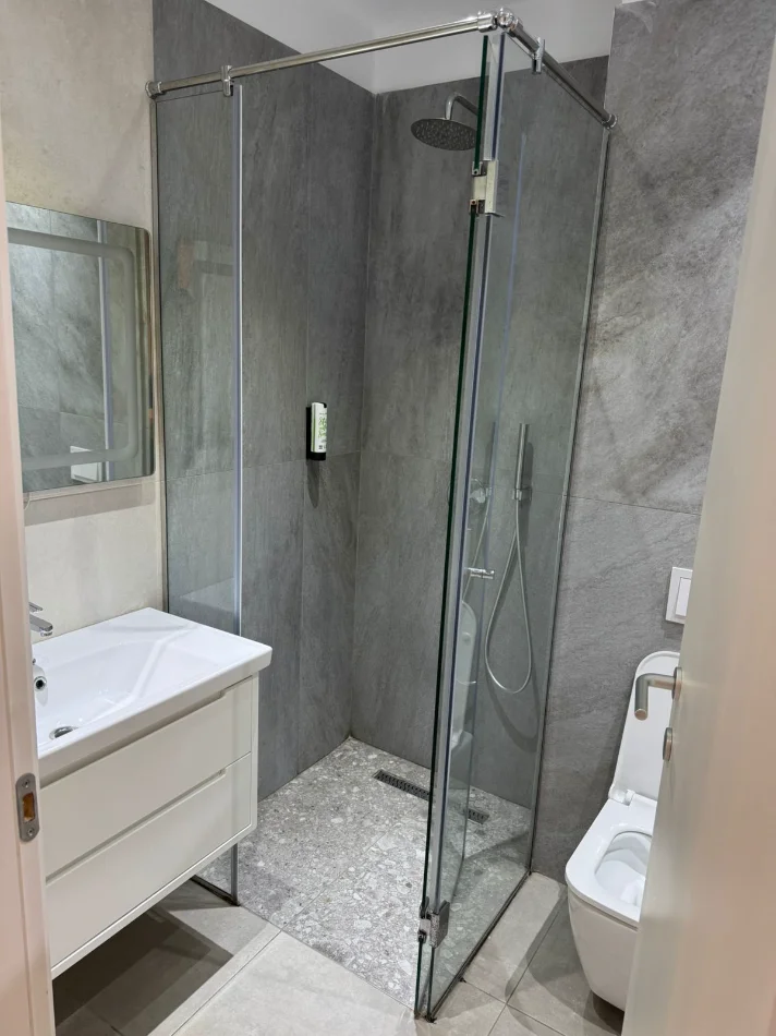 Durres, shitet apartament 1+1 Kati 0, 74 m² 260.000 € 