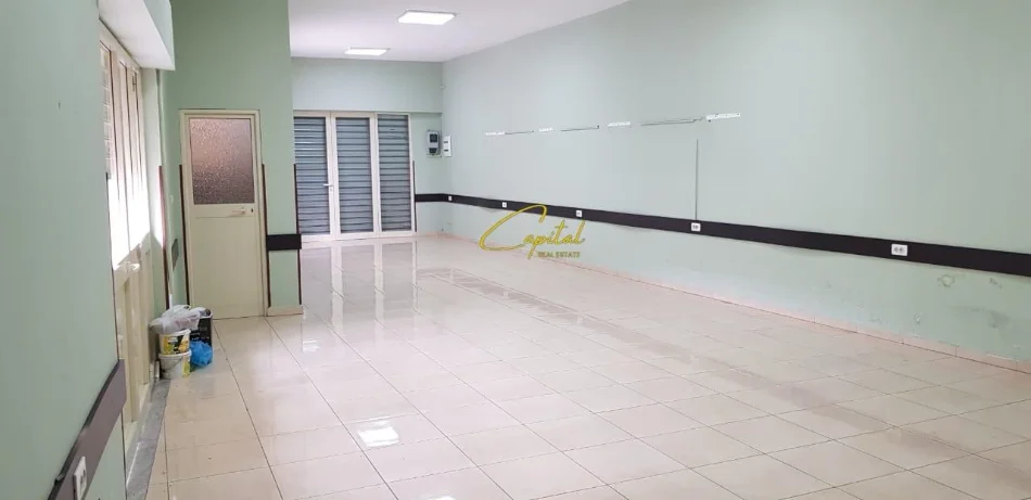 Tirane, jepet me qera ambjent biznesi Kati 0, 100 m² 1.000 € (RRUGA BARDHYL)