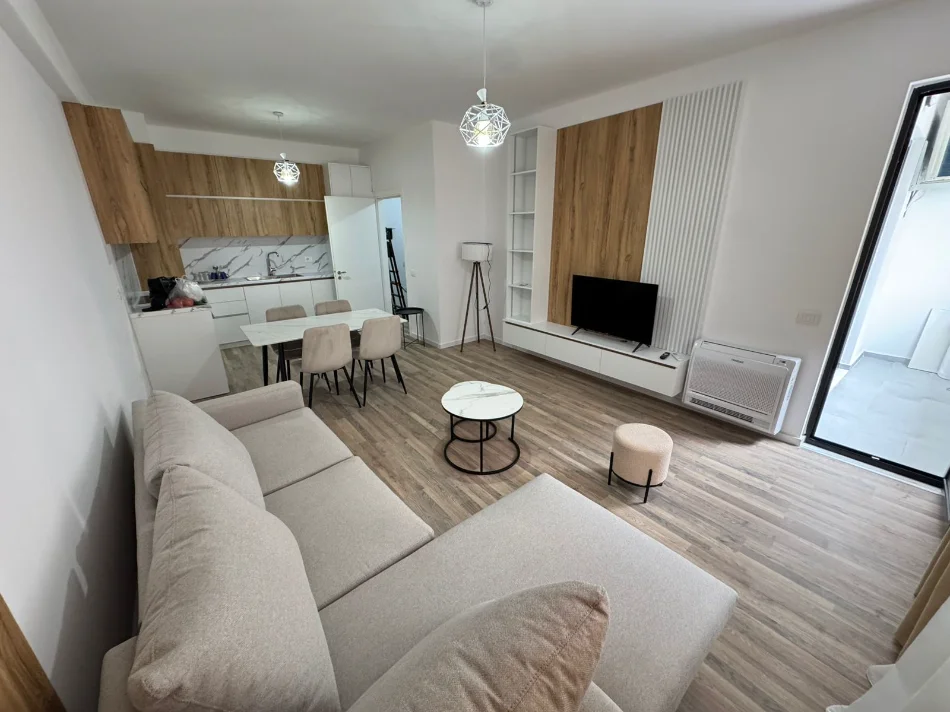Tirane, jepet me qera apartament 1+1 Kati 4, (ASTIR)