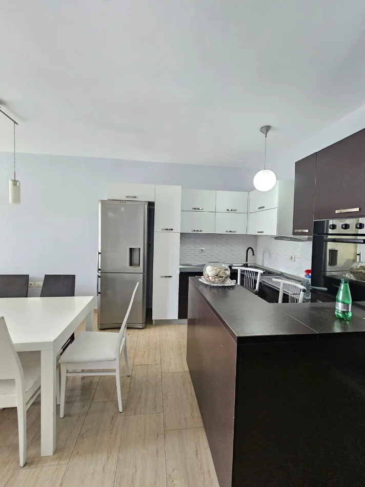 Durres, shitet apartament 2+1+Aneks+Ballkon Kati 7, 106 m² 110.000 €