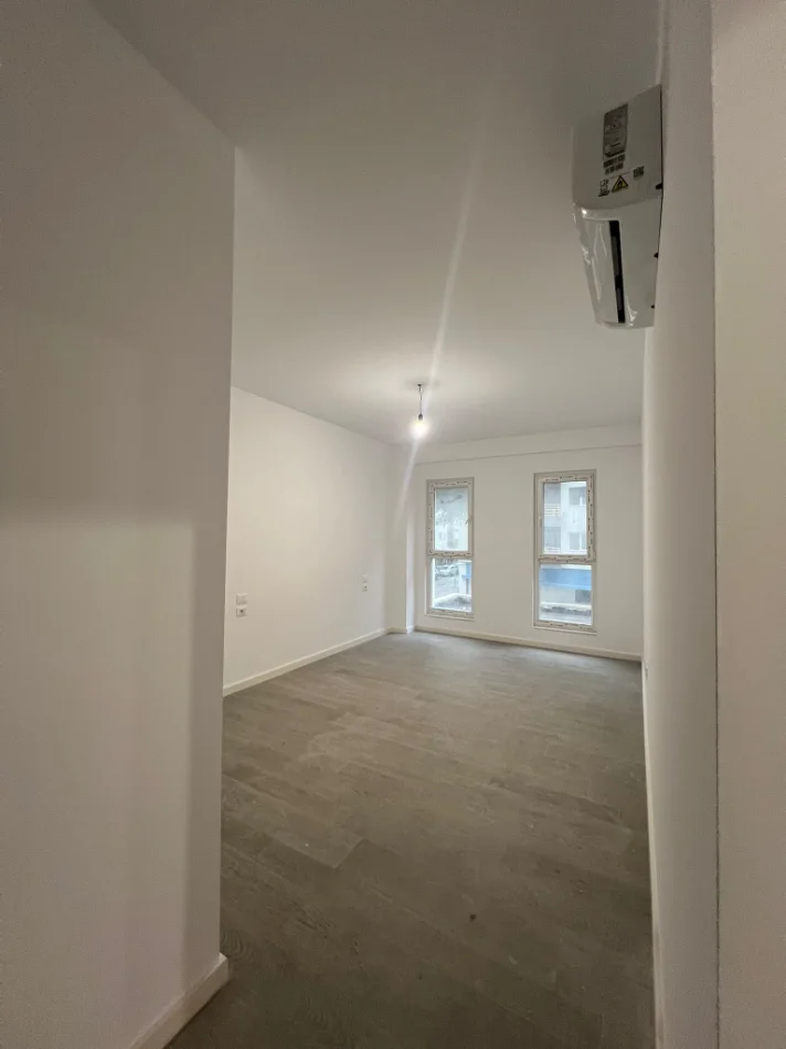 Tirane, jepet me qera zyre Kati 1, 90 m² 649 € (Rruga Dritan Hoxha)