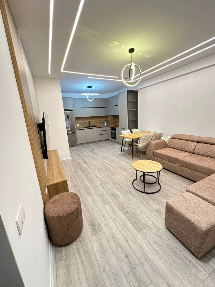 Tirane, jepet me qera apartament 1+1 Kati 3, 550 € (Astir)