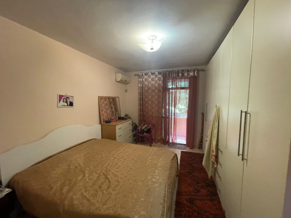 Tirane, shitet apartament 3+1+Ballkon Kati 3, 94 m² 220.000 € (Gjykata)