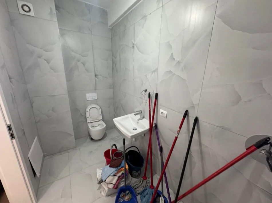 Tirane, shitet apartament 1+1 Kati 2, 60 m² (Ali Demi)