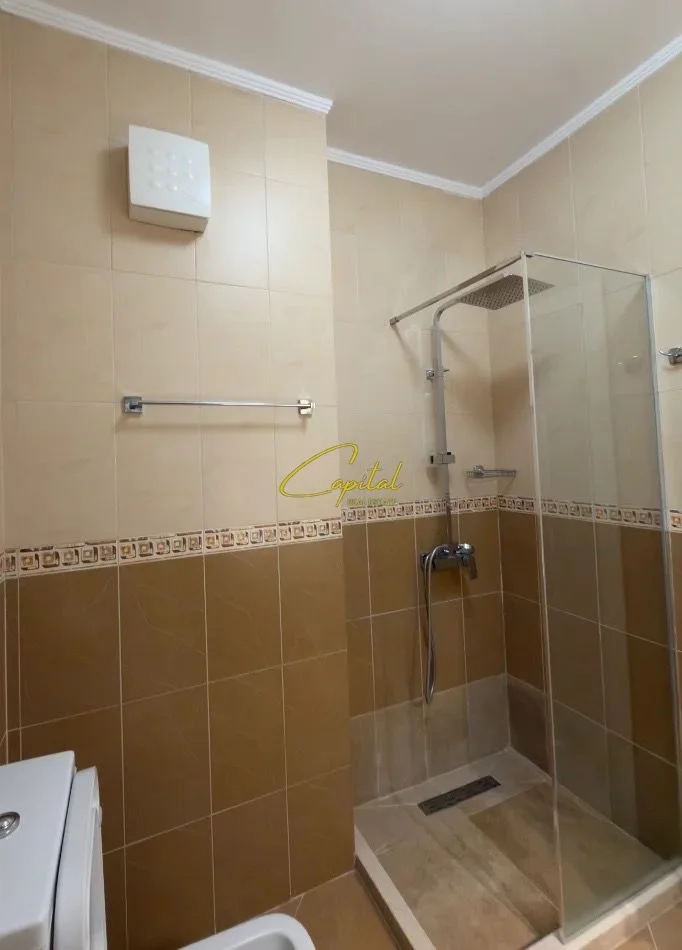 Tirane, jepet me qera apartament 1+1 Kati 3, 70 m² 650 € (21 DHJETORI)