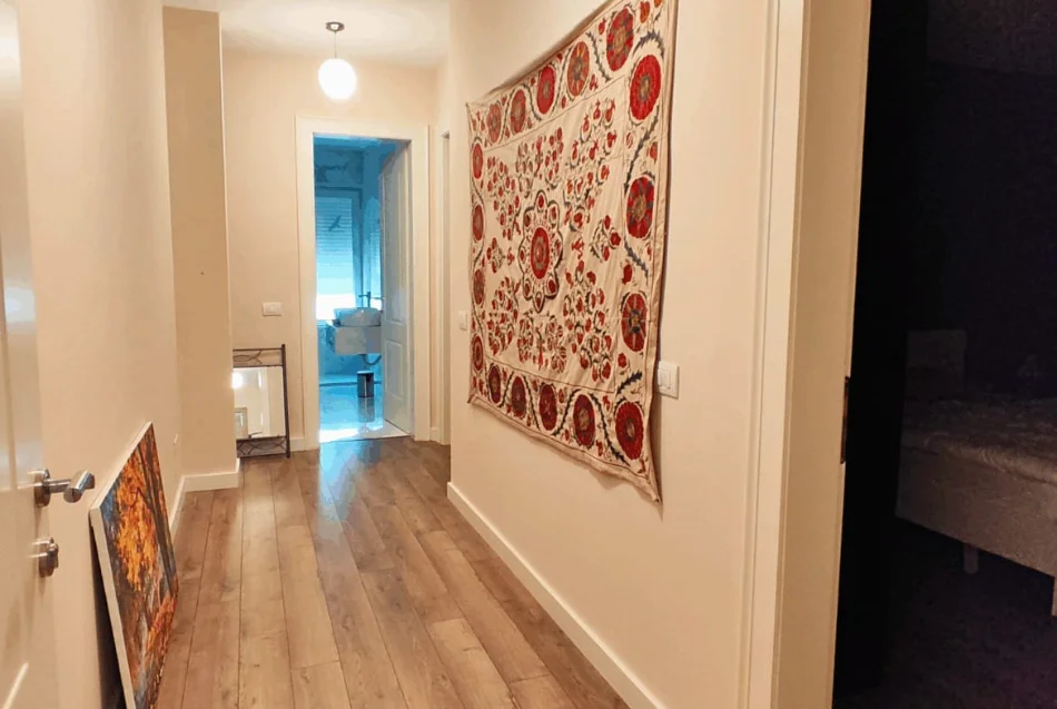 Tirane, shitet Vile 3 Katshe Kati 3, 550 m² 596.000 € (Liqeni i Farkes)