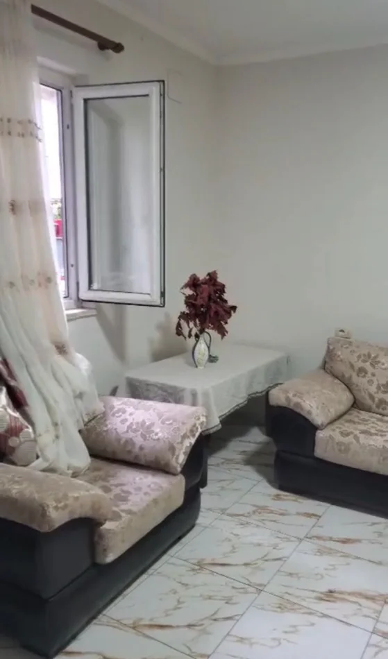 Tirane, jepet me qera garsoniere Kati 1, 30 m² 280 €