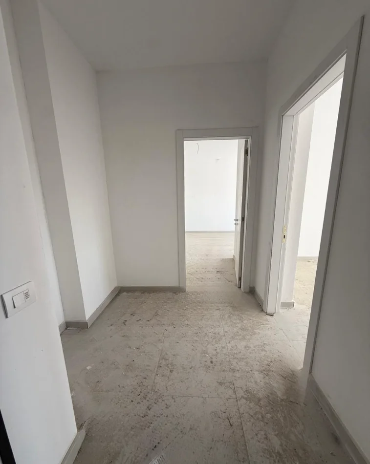 Tirane, shitet apartament 2+1 Kati 3, 122 m² 121.500 € (Kamez)