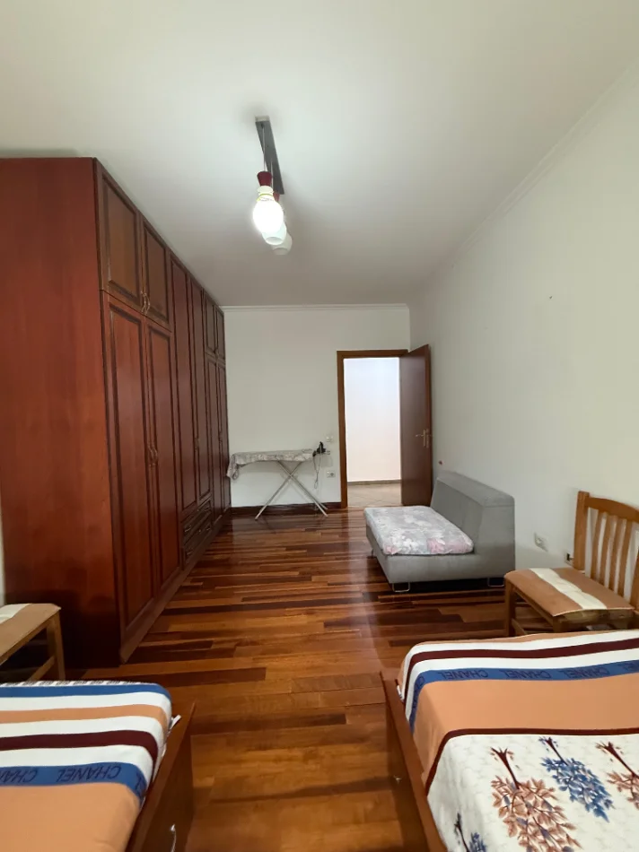 Tirane, jepet me qera apartament 2+1 Kati 1, 113 m² 63.000 LEKE (DON BOSKO, KOMPLEKSI VIZION PLUS)
