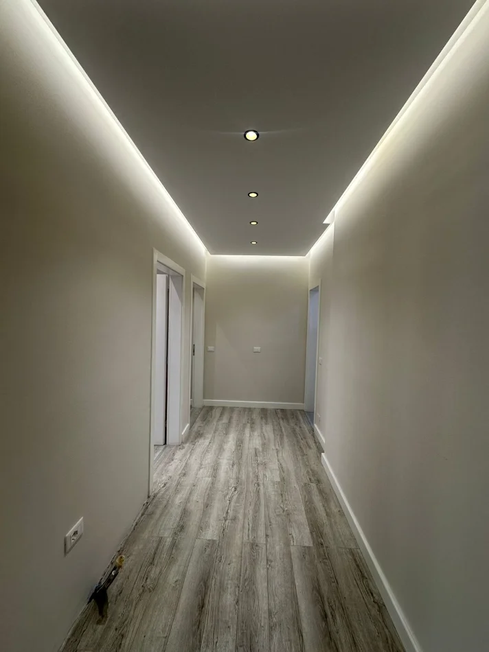 Tirane, shitet apartament 3+1+Ballkon Kati 3, 127 m² 200.000 € (Astir)
