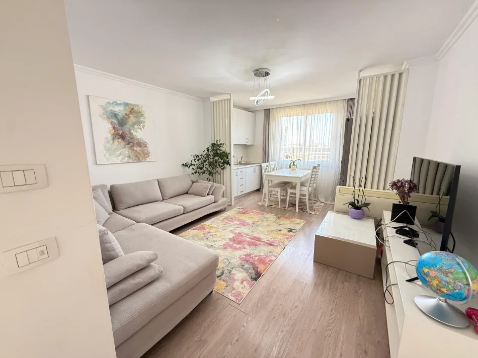 Tirane, shitet apartament 2+1 , 138.500 € 